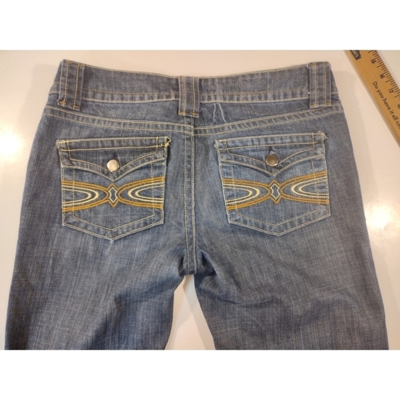 Lux medium wash button flap embroidered back pockets denim jeans size 29 - Picture 2 of 13